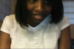 Random non-professional swarthy chick flashed her large mangos on livecam