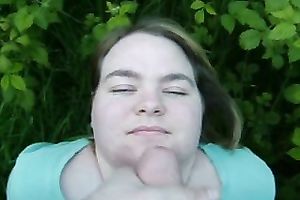 Me and my buddy fuck a plump bitch outdoors and cum on her face