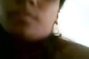 Spoiled Indian nympho doesn't hesitate to let her paramour touch her tits