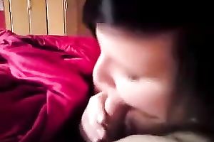 My stylish and excited girlfriend knows how to give a good oral stimulation