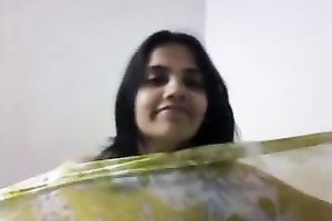 Here is my Indian milf girlfriend and her majestic bra buddies