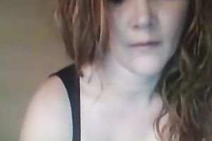 Bosomy redhead fingers her cookie in hardcore cam solo