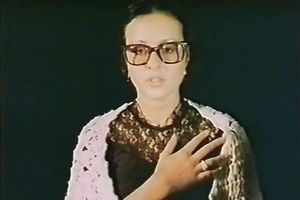 Skinny floozy prefers to ride inflexible ramrods face to face