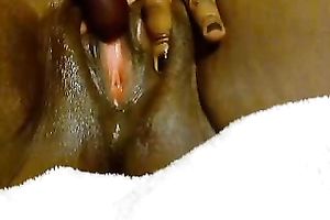 I love to masturbate when there is no one around to give me pleasure