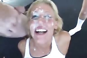 Amateur blond mamma acquires her face overspread with sex cream
