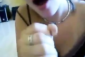 Petite white girlfriend eats my hairless white pecker on livecam