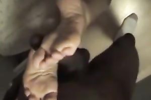 My lustful girlfriend knows how to give a worthwhile footjob
