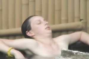 My slender girlfriend can't live without to expose that enchanting body of hers