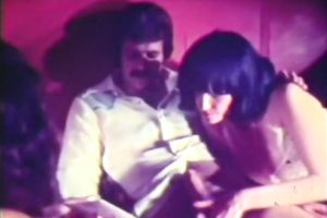 Sexy brunette hair floozy bonks hot chap untill this guy cums on her