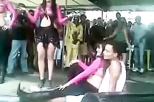 The Brazilian butt-face dance is the superlatively good way to break your face