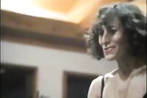 This glamorous woman is damn proud of her well-shaped a-hole