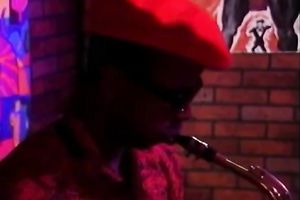 Kinky and lewd blondie slut with nice wazoo sucks the 10-Pounder