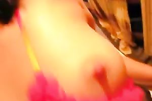 This lubricious babe is always willing for a nice sex