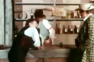 Old fat guy gets a oral-stimulation from slutty brunette hair beauty - retro