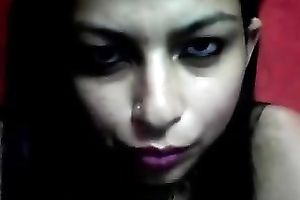 Dark-haired Latina floozy shakes her fine a-hole like a champ