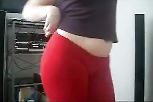 Curvy pale skin butt of a hot milf on livecam showed stripped