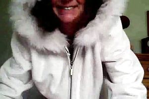 Time worn bulky web camera granny pets her anal opening with fancy fake penis