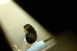 Busty sweetheart caught my attention in the dressing room