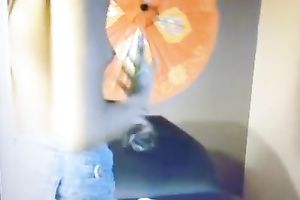 Webcam solo with a slender mulatto showing her breasts and twat