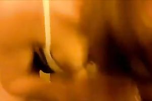 Lewd VIP trollop knows how to give a great oral job