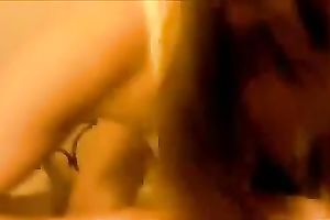 Lewd VIP trollop knows how to give a great oral job