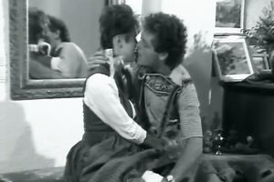 Short-haired slut makes out with a chap and gives him a oral-service