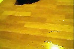 This lusty nympho with a large wazoo knows how to masturbate and look sexy doing it