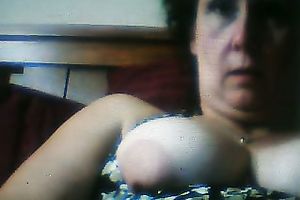 Dirty chunky older cam wench gives me masturbation solo