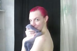 My bootyful girlfriend feels comfortable being bare in front of me