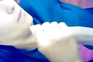 Brunette wench shows her fellatio and tugjob skills to me in POV movie scene