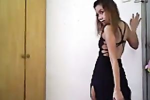 Petite sweetie aka me in homemade ass-shaking clip