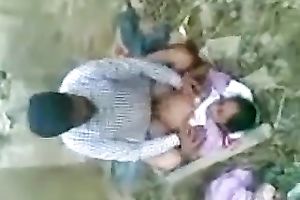 Outdoor sex makes my girlfriend's fascinating orgasms sweeter