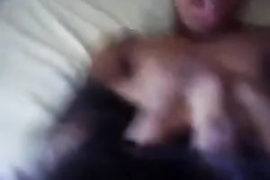 Skanky Indian babe shows her fantastic blowjob skills