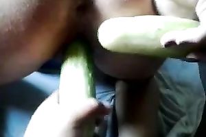 My slutty wife allows me to stuff her twat and asshole with zucchinis