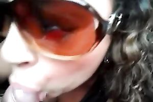 Chunky milf latin chick strumpet engulfing my rod in my car
