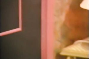 Sassy doxy in white nylons enjoys riding hard ramrod