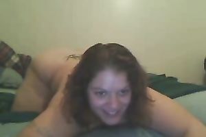 Amateur big beautiful woman shows her oiled caboose for the web livecam