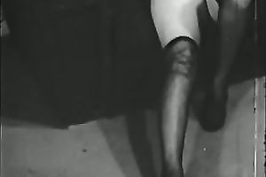 Amateur brunette hair black cock sluts positions for the webcam in her nylons