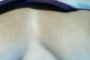 White trash aged floozy plays with her marangos on livecam