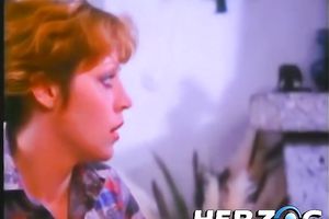 Slim woman in a brassiere acquires her cum-hole pounded hard in the missionary pose