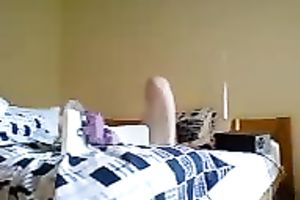 Concupiscent Chinese babe receives her slit permeated with big sextoy