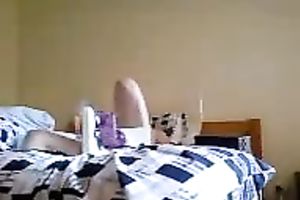 Concupiscent Chinese babe receives her slit permeated with big sextoy