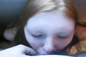 Ginger head college honey deepthroats my bog 10-Pounder with ease