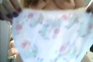 Funky chunky cam MILF pets her agreeable bawdy cleft all in nature's garb for me