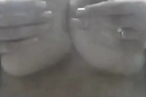 Slutty mamma is milking her melons in dilettante homemade clip