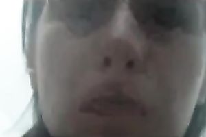 Slutty mamma is milking her melons in dilettante homemade clip