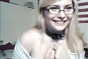 Blonde dilettante white cutie flashes her petite pointer sisters