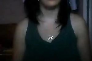 An average face but majestic large scoops of a French white women