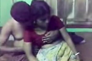 Cute and hesitant Mumbai wifey enticed for sex on webcam