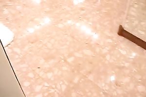 Sperm hungry slut gives her man an amazing oral-stimulation